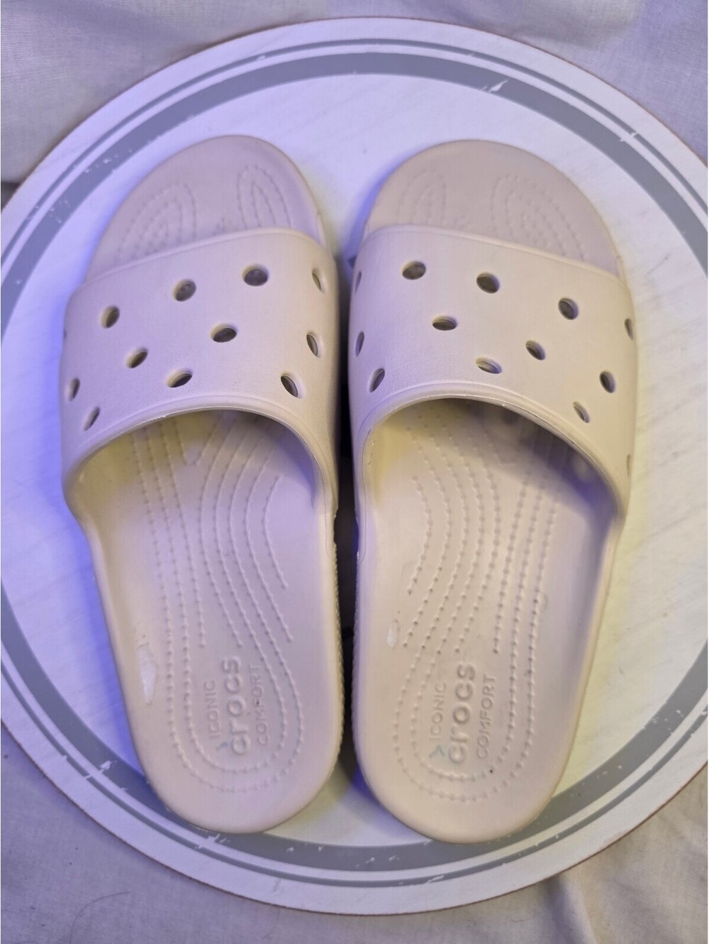 Crocs Classic Slide Sandals Size M7/W9 Light Beige